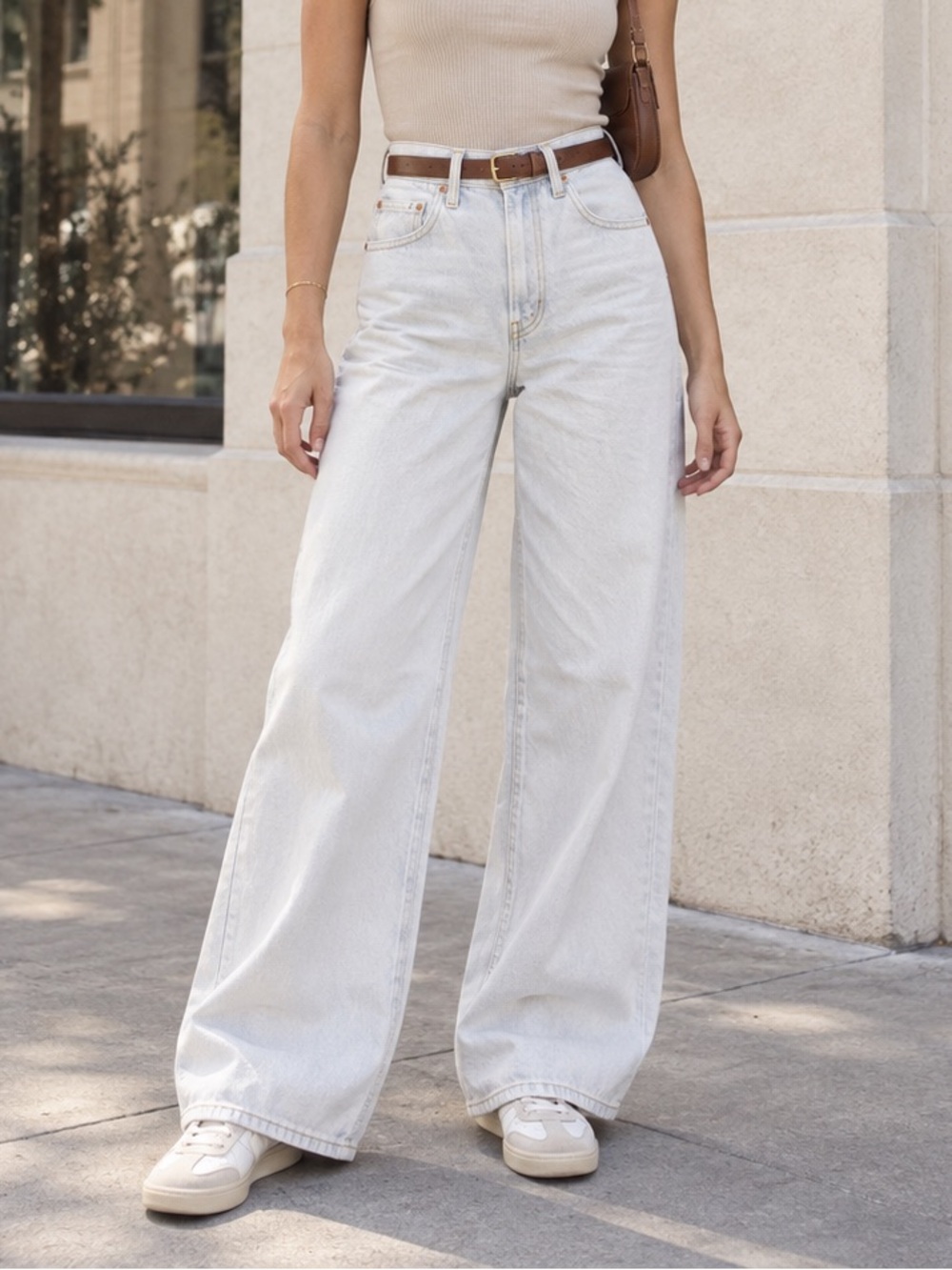 Levi’s Premium Ribcage Wide Leg Jeans W28 L32 Light Wash Big E Y2K Minimalist